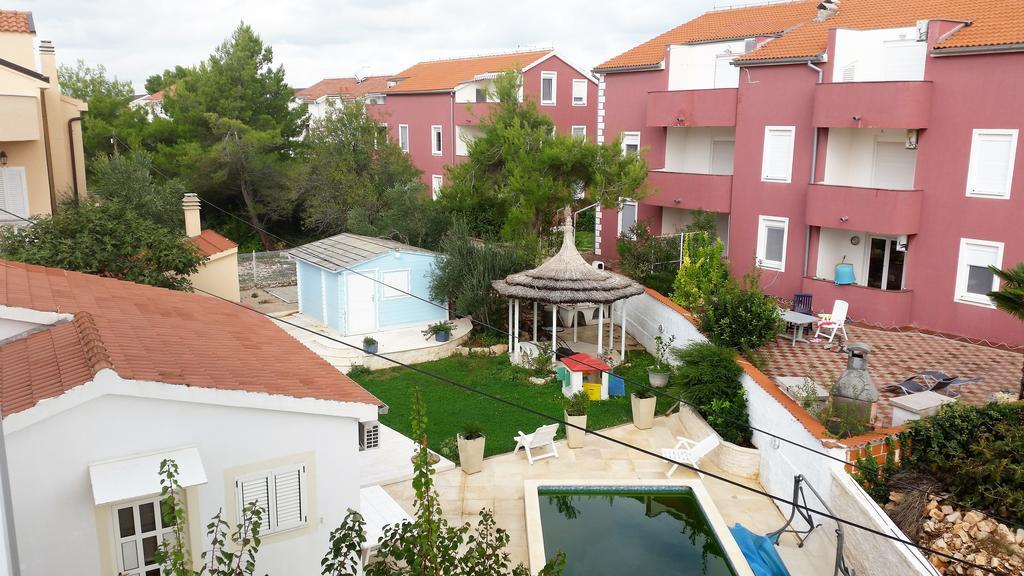Apartments Little Castle Водице Экстерьер фото