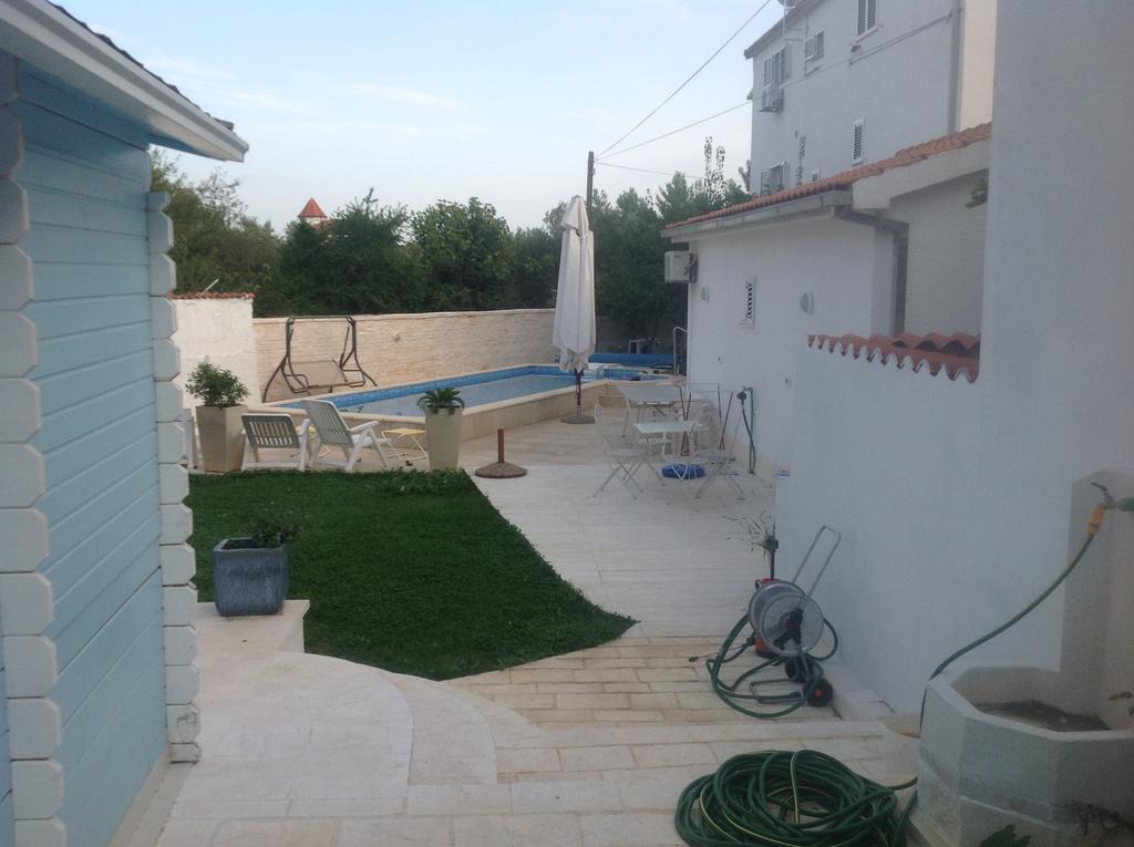 Apartments Little Castle Водице Экстерьер фото